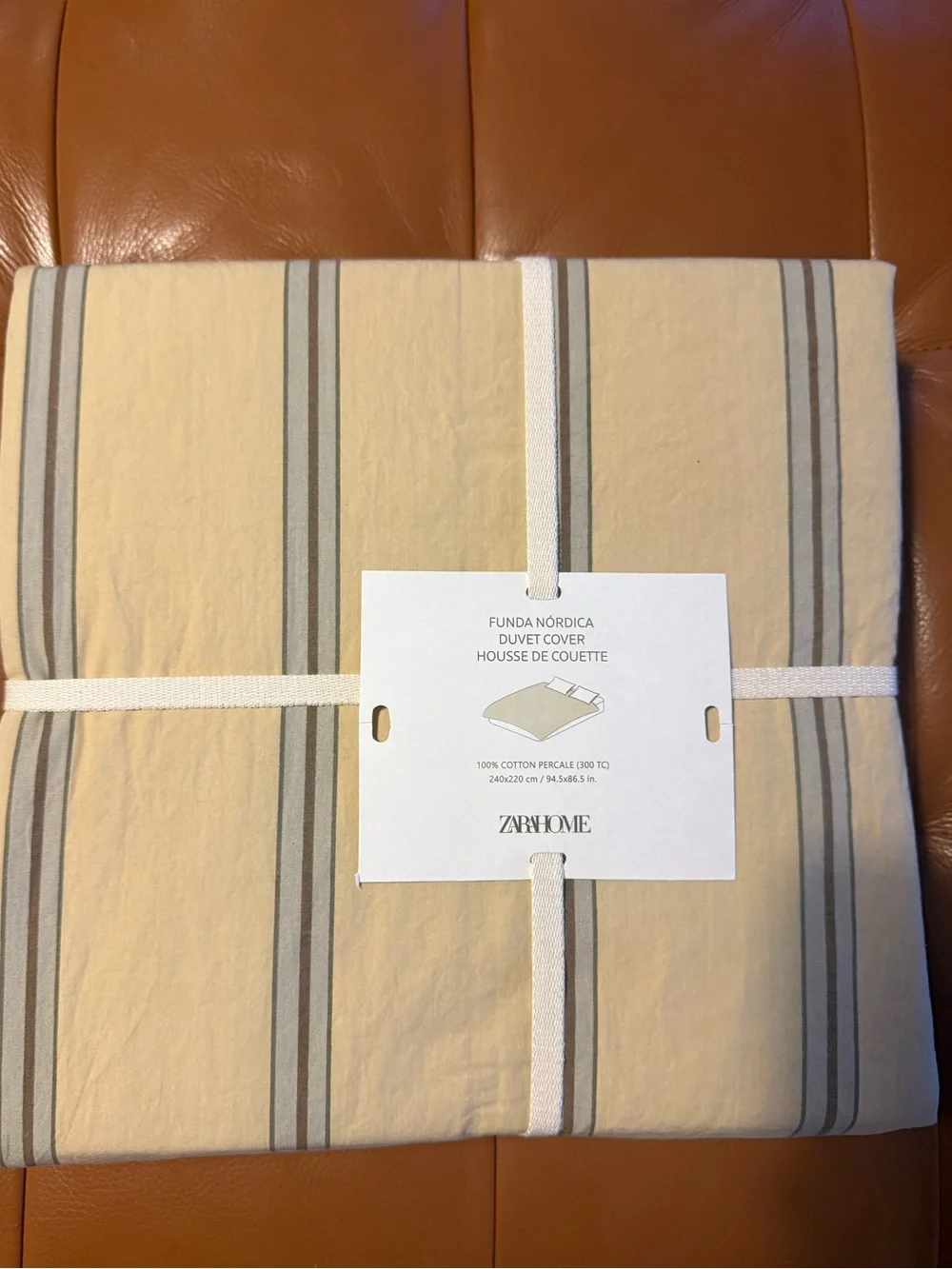 ZARA HOME STRIPED PERCALE DUVET COVER (300 THREAD COUNT)